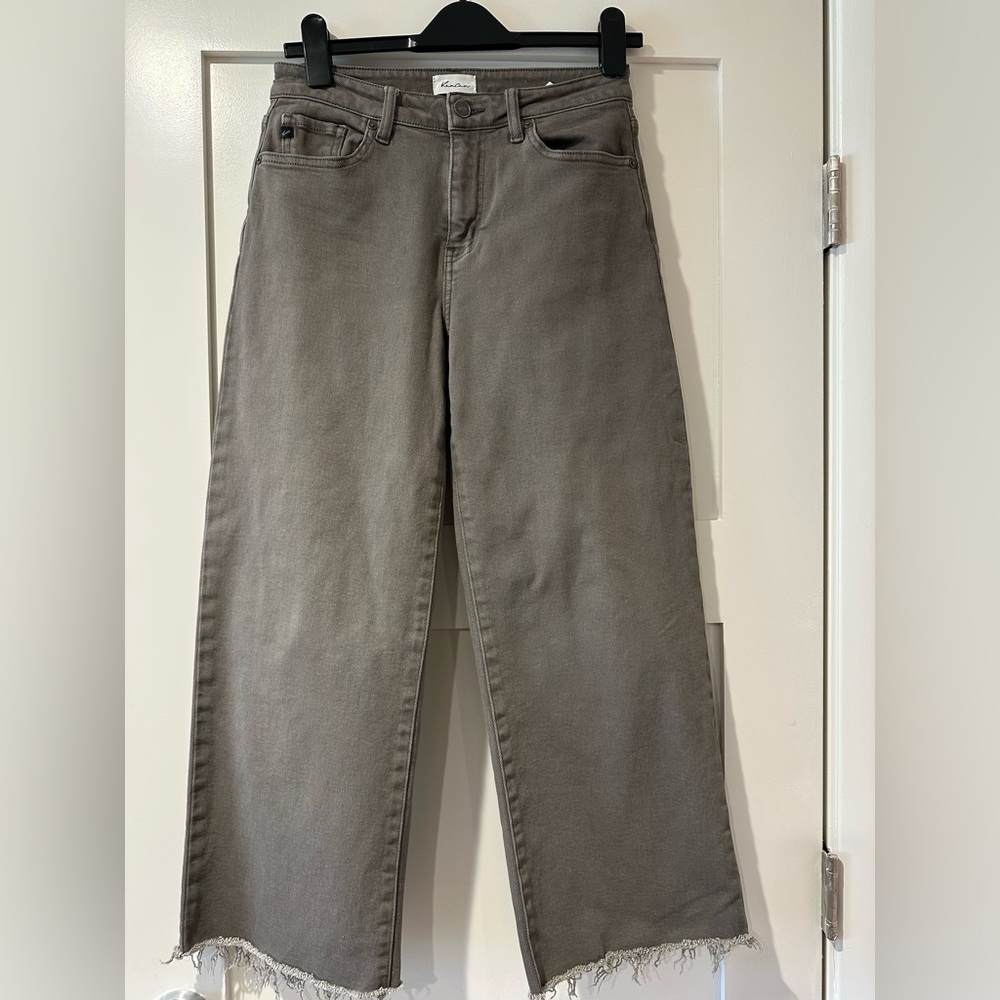 Kancan size 26 high rise wide leg crop jeans in gray/green color.  Some stretch